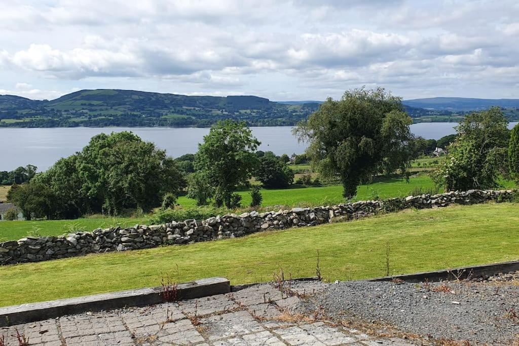 Cosy Self Contained Cottage With Stunning Views Killaloe Exterior photo